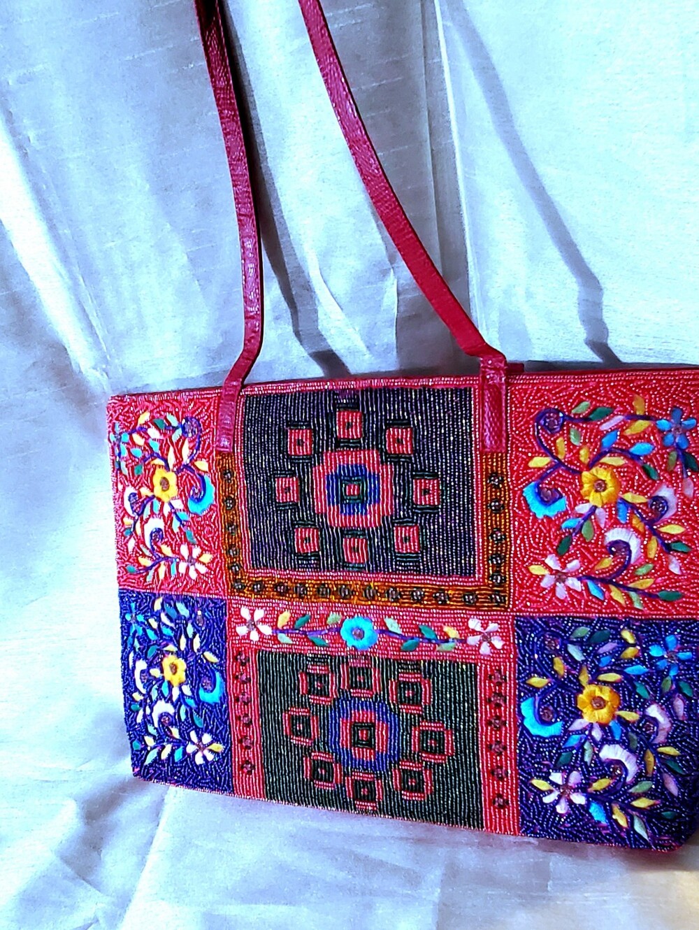 Rare Beaded Embroidered Red Patchwork Tote Bag - Stylish Women's Shoulder Bag - Picture 5 of 10